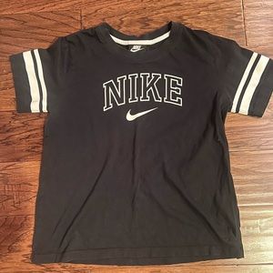 Black nike shirt